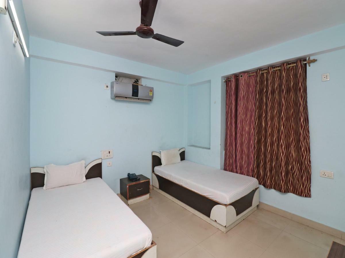 Spot On 38719 Jagdish Hotel Puri
